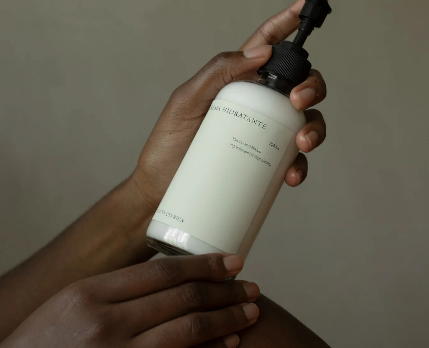 Crema hidratante Bruma Cálida - Maderas blancas, amyris y sándalo