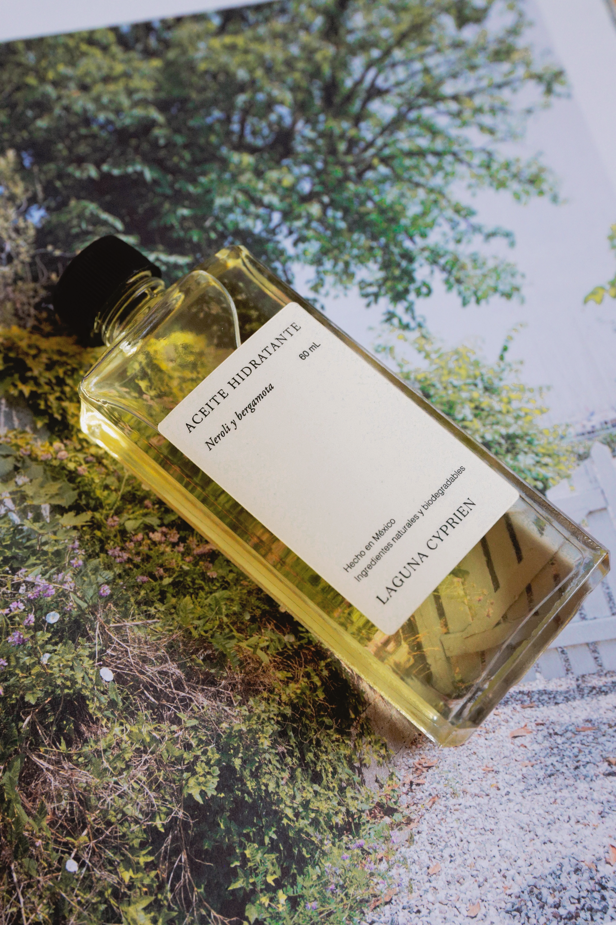 Foto de un Aceite Hidratante Laguna Cyprien Neroli Bergamota 60 mL